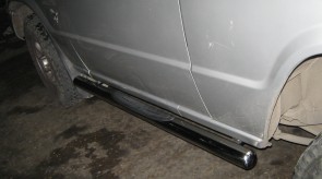 GALLOPER_SIDE_STEP_WITH_PLASTIC1.JPG