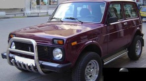 lada_niva_side_step_moonpart.JPG